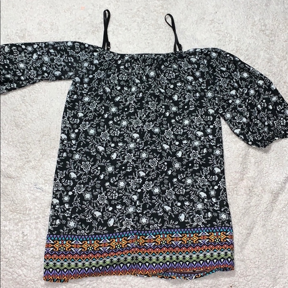 Dress off the shoulder